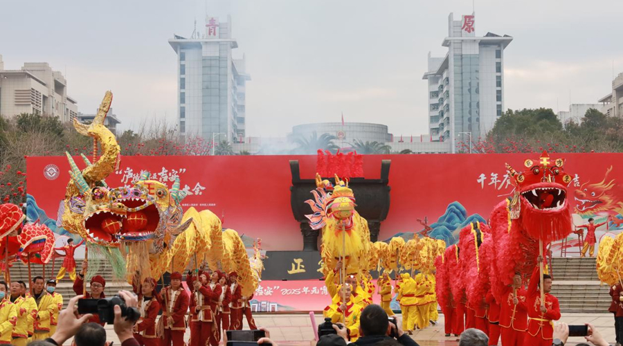 乐竞(中国)吉安：舞龙大会闹元宵